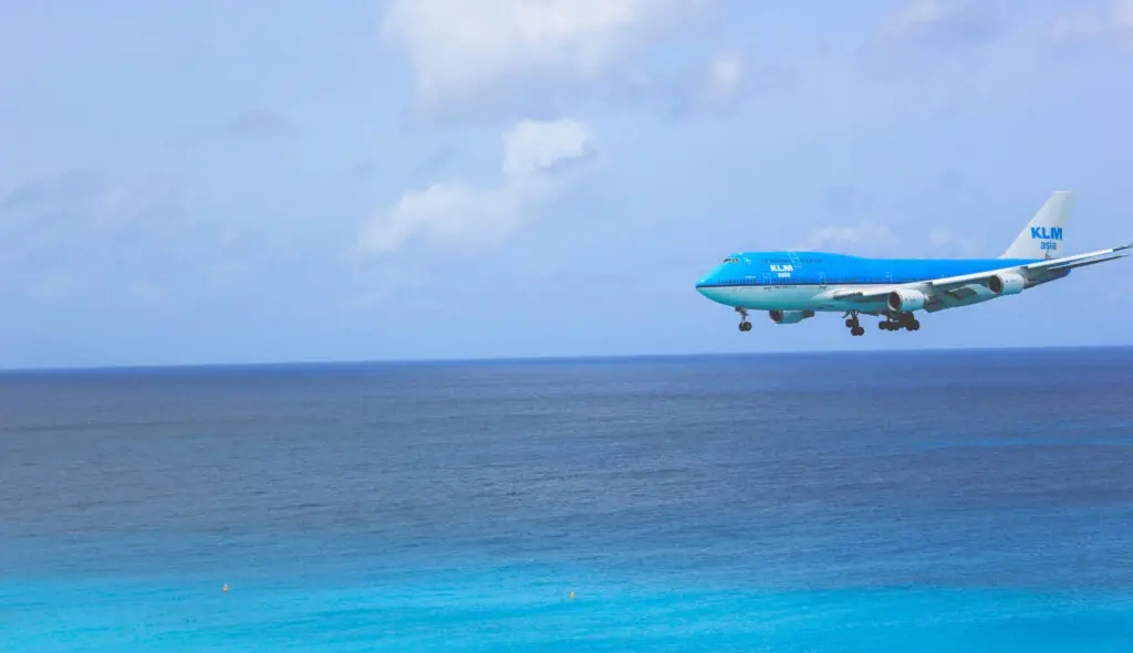 Flights from The Netherlands to Curaçao