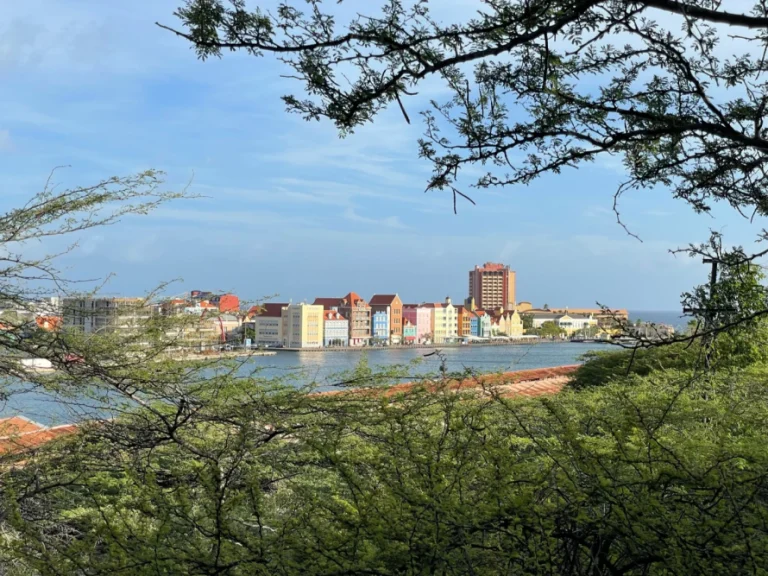 How many days do you need in Curaçao?