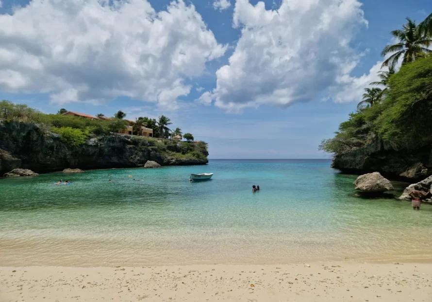 Playa Lagun Beach Curaçao near Westpunt Bahia Beach bar Restaurant