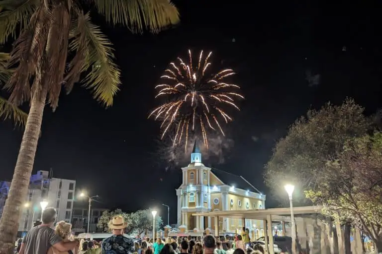 Punda Vibes Fireworks Wilhelmina Plein Cascade Curaçao