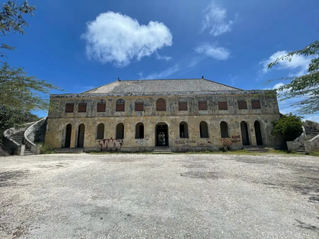 Quarantine building Curaçao